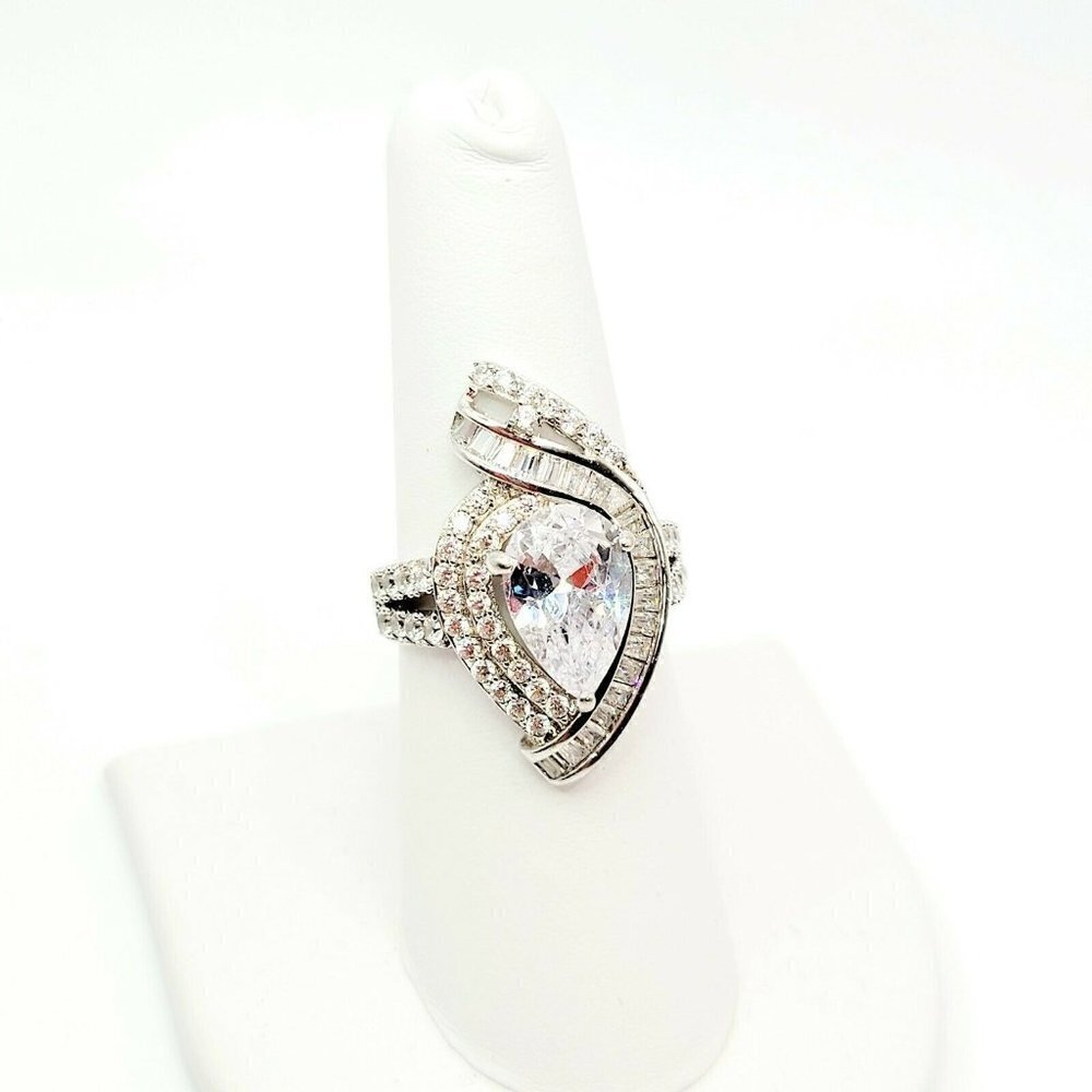 Palm Beach Jewelers 925 Sterling Silver & CZ's Large Cocktail Ring Sz 7 Pear